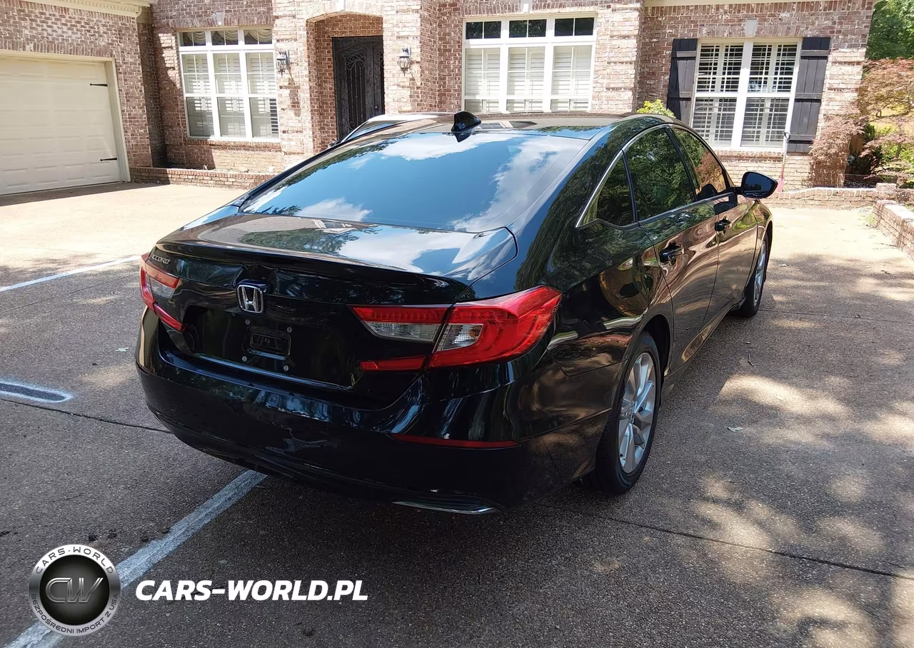 2018 Honda Accord Lx VIN:1HGCV1F19JA102074 - 4