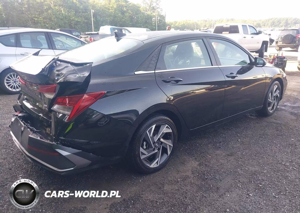 2026 Hyundai Elantra Hybrid Limited VIN:KMHLN4DJ5TU193716 - 4