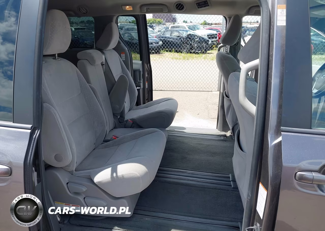 2015 Toyota Sienna Le 8 Passenger VIN:5TDKK3DC0FS581403 - 8