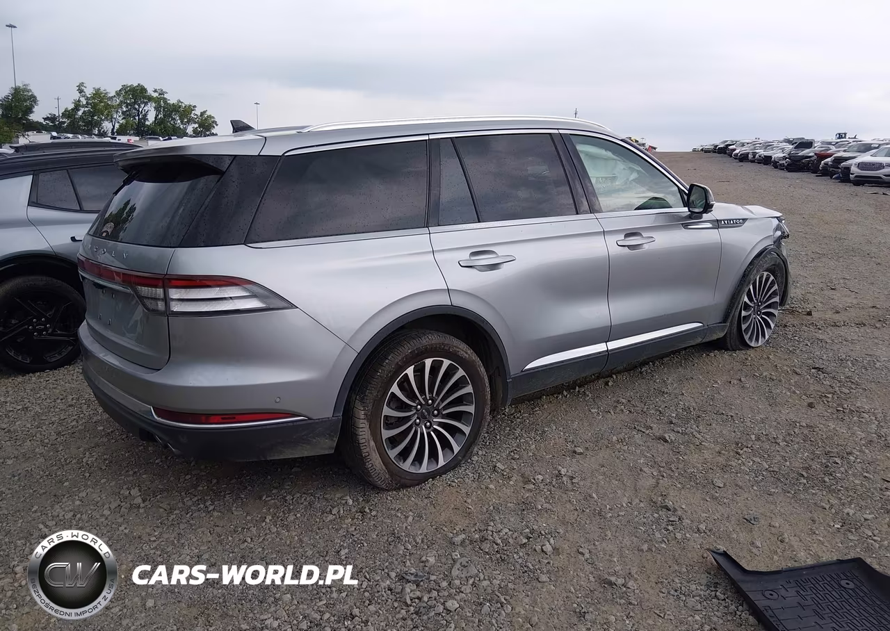 2021 Lincoln Aviator Reserve VIN:5LM5J7XC2MGL14699 - 4