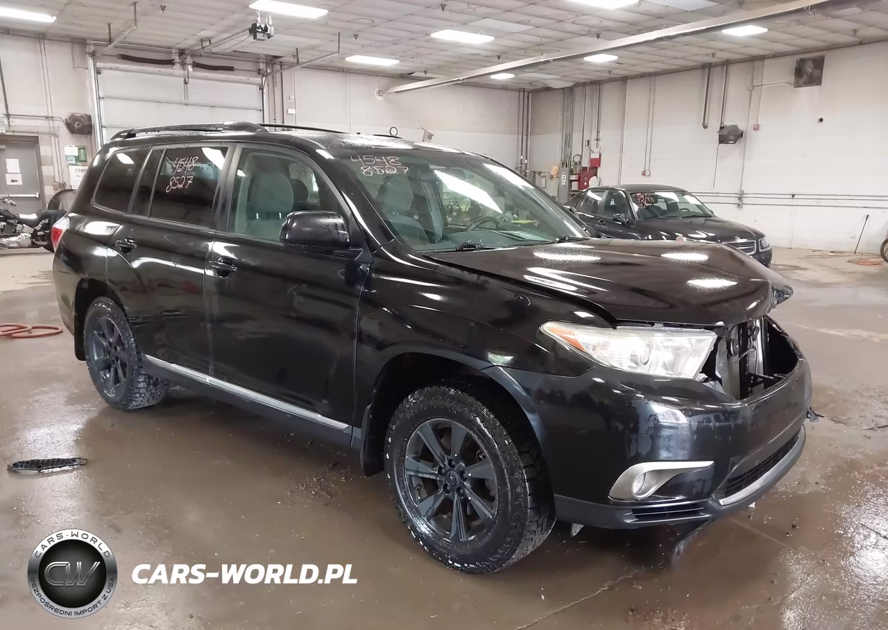 2013 Toyota Highlander Base Plus V6 – zdjęcie 1 z 17