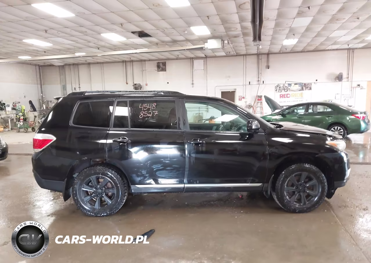 2013 Toyota Highlander Base Plus V6 VIN:5TDBK3EH1DS203758 - 14