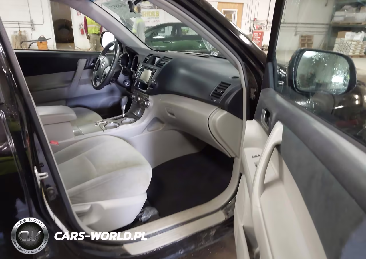2013 Toyota Highlander Base Plus V6 VIN:5TDBK3EH1DS203758 - 5