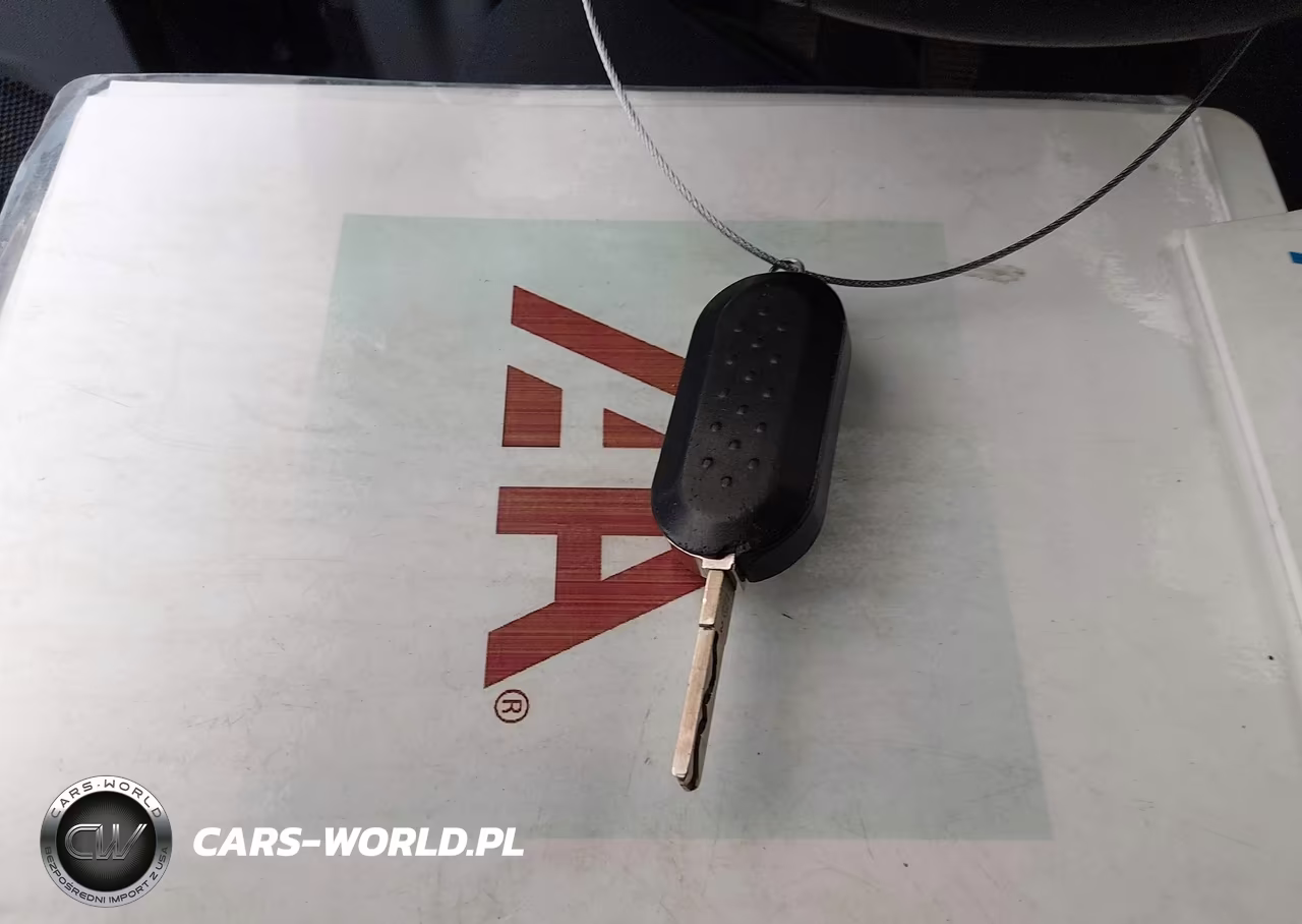 2015 Fiat 500 Sport VIN:3C3CFFBR9FT585400 - 11