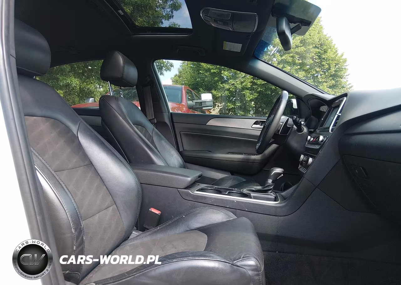 2018 Hyundai Sonata Sport VIN:5NPE34AFXJH684549 - 5