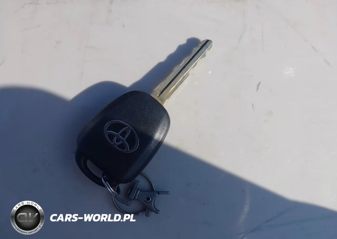 2018 Toyota Rav4 Le VIN:2T3ZFREV0JW423348 - 11