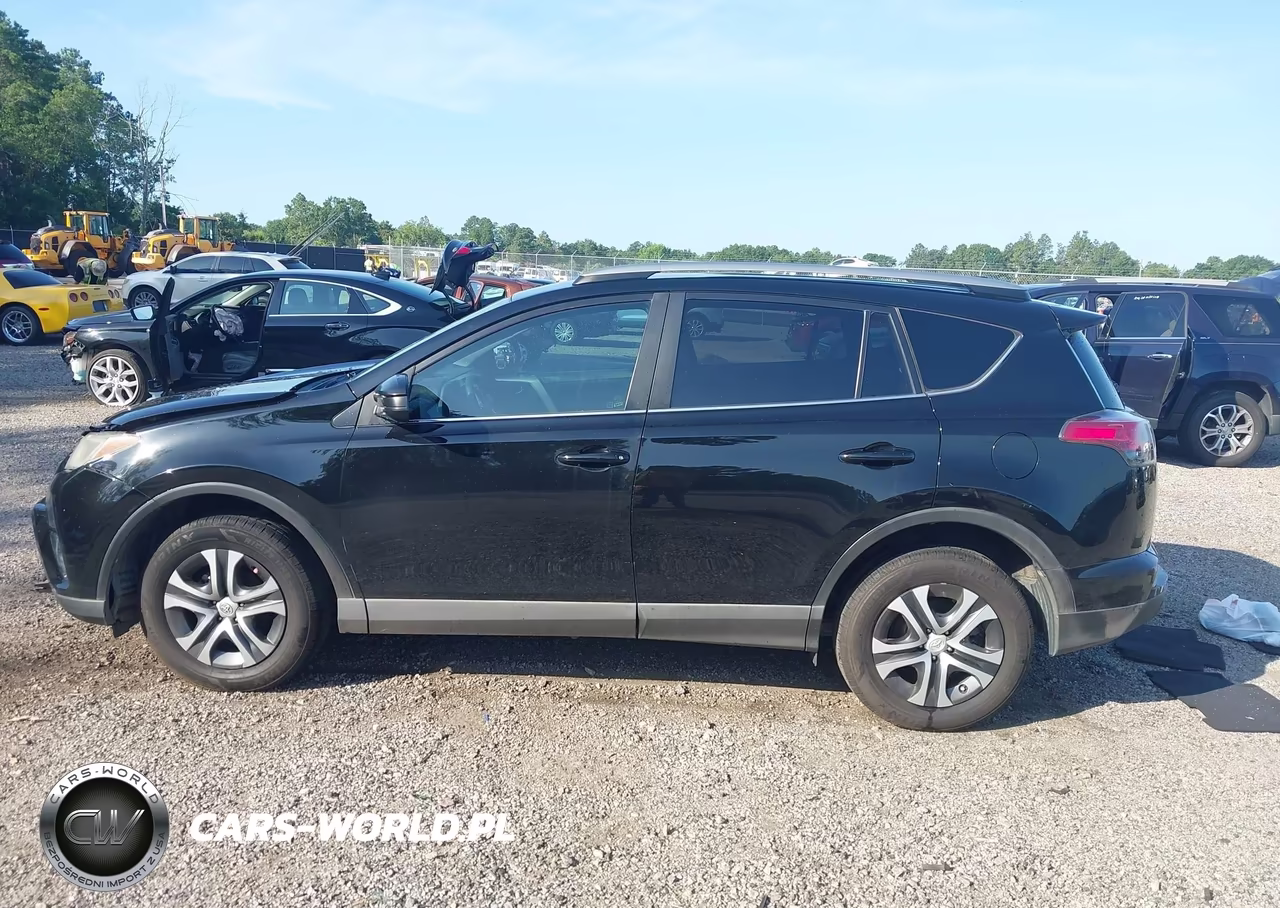 2018 Toyota Rav4 Le VIN:2T3ZFREV0JW423348 - 15