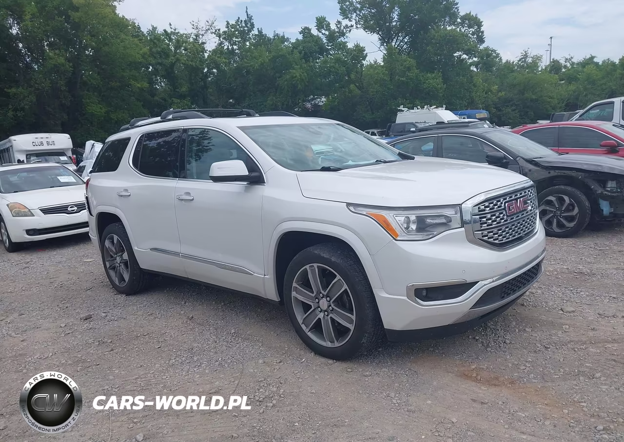 2017 GMC Acadia Denali – zdjęcie 1 z 16
