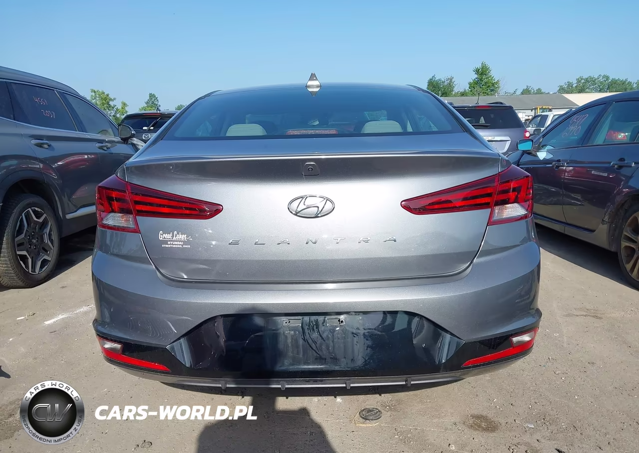 2019 Hyundai Elantra Sel VIN:5NPD84LF5KH452789 - 17