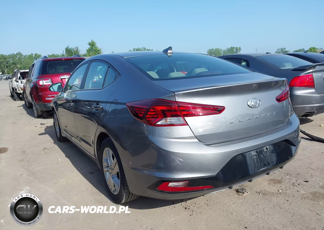 2019 Hyundai Elantra Sel VIN:5NPD84LF5KH452789 - 3