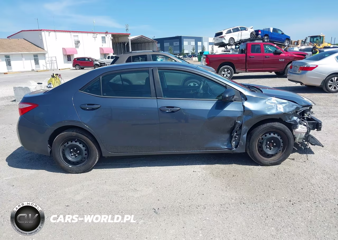 2018 Toyota Corolla Le VIN:2T1BURHEXJC083008 - 14