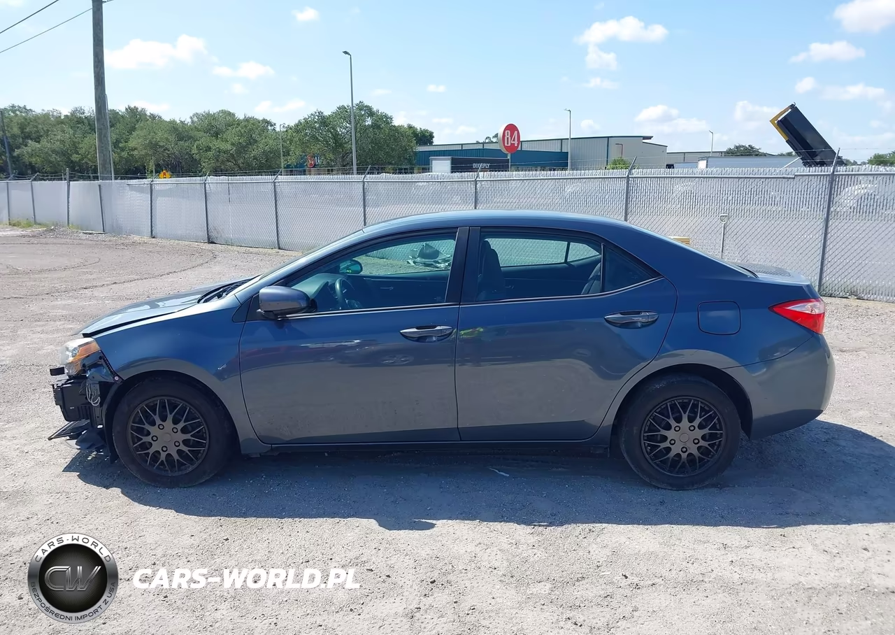 2018 Toyota Corolla Le VIN:2T1BURHEXJC083008 - 15