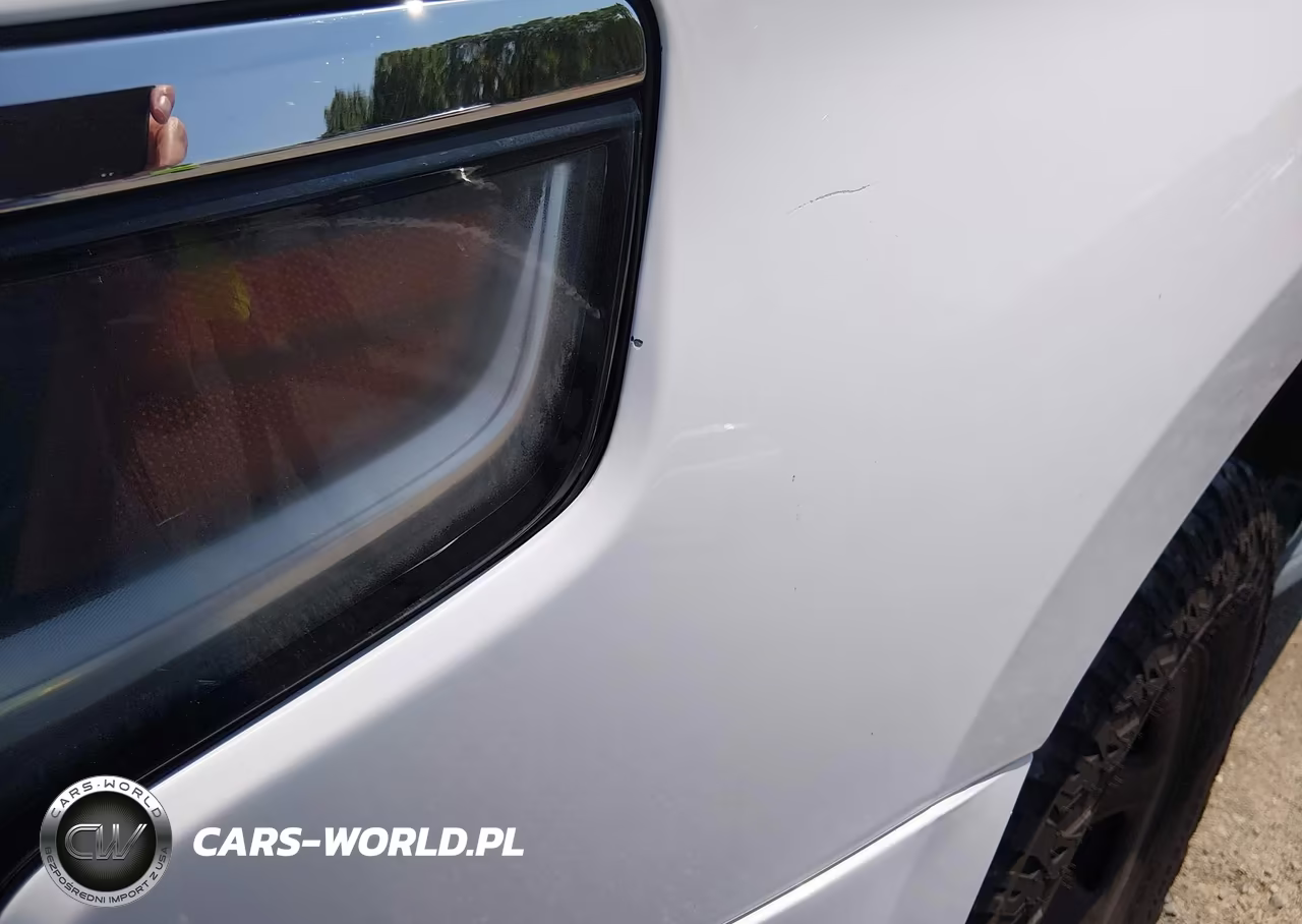 2019 Chevrolet Tahoe Commercial Fleet VIN:1GNLCDEC6KR380787 - 14