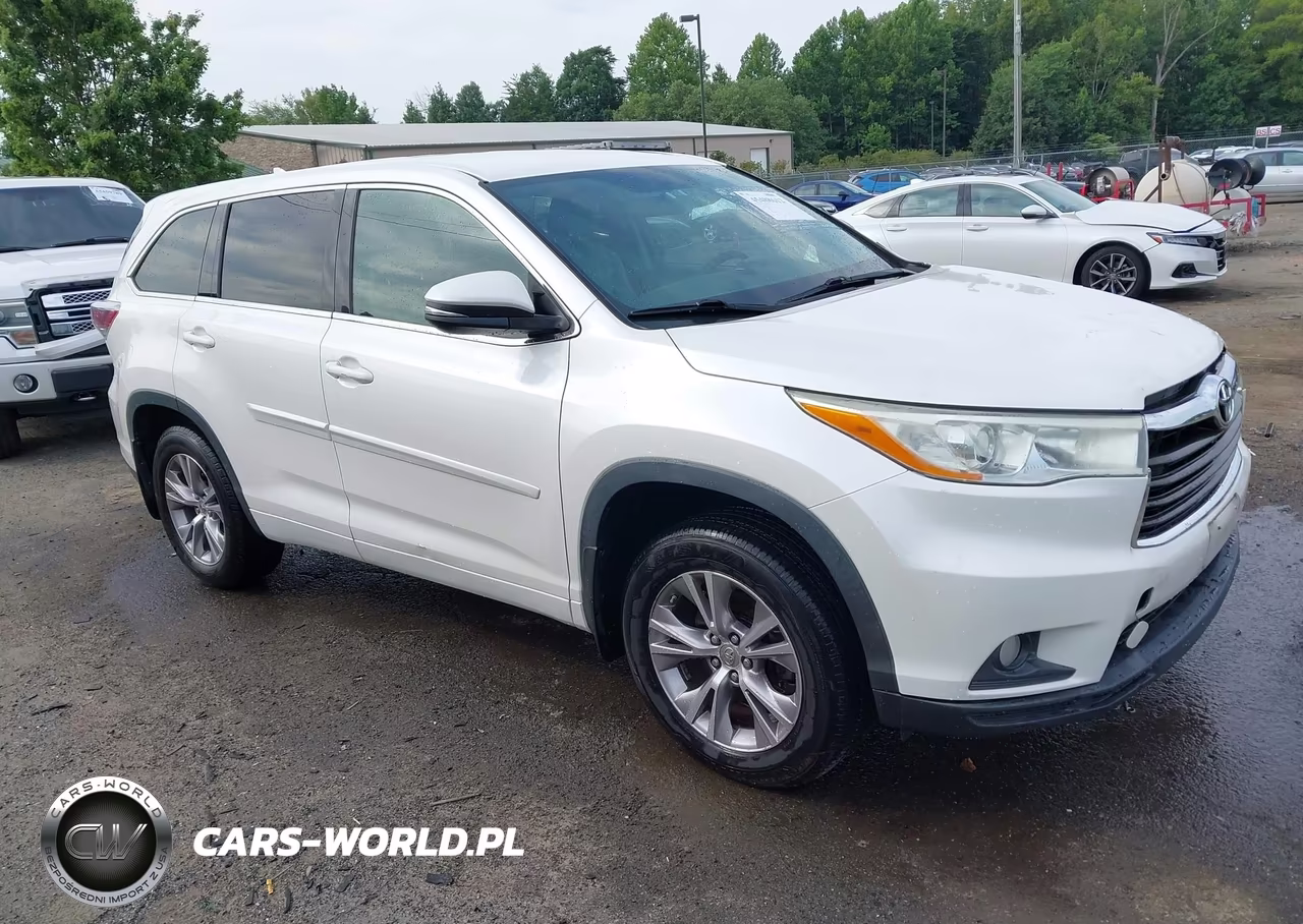 2014 Toyota Highlander Le Plus V6