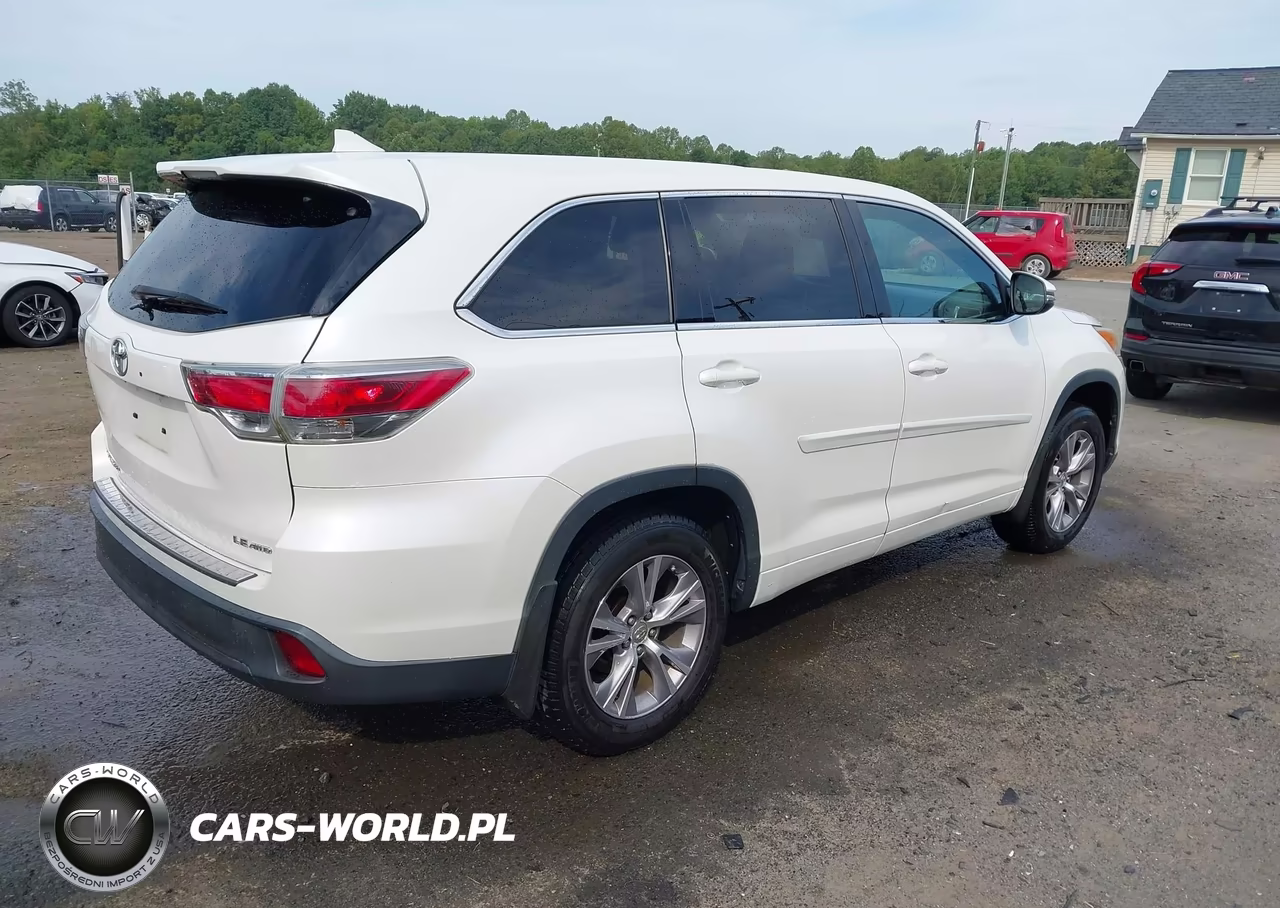 2014 Toyota Highlander Le Plus V6 VIN:5TDBKRFH7ES013109 - 4