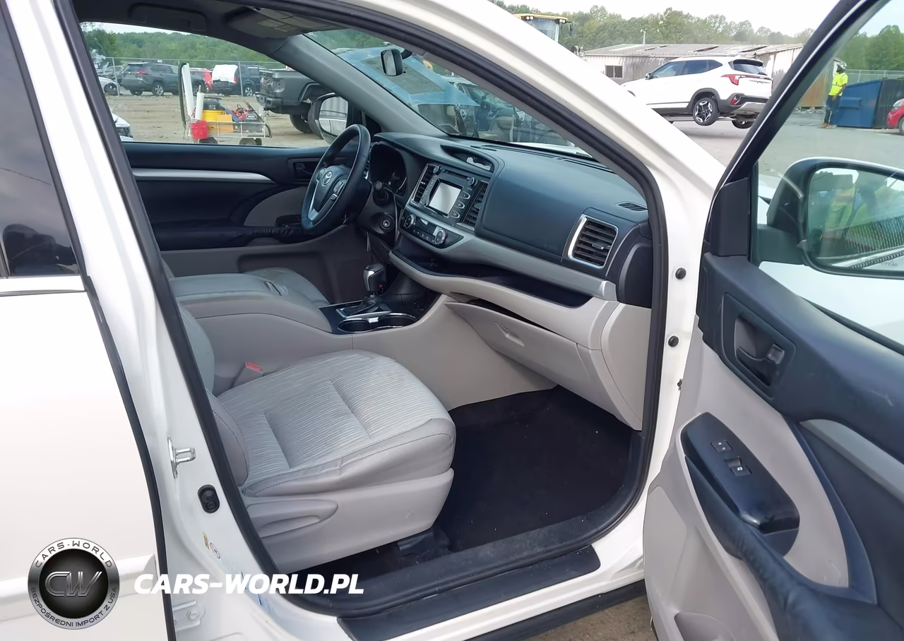 2014 Toyota Highlander Le Plus V6 VIN:5TDBKRFH7ES013109 - 5