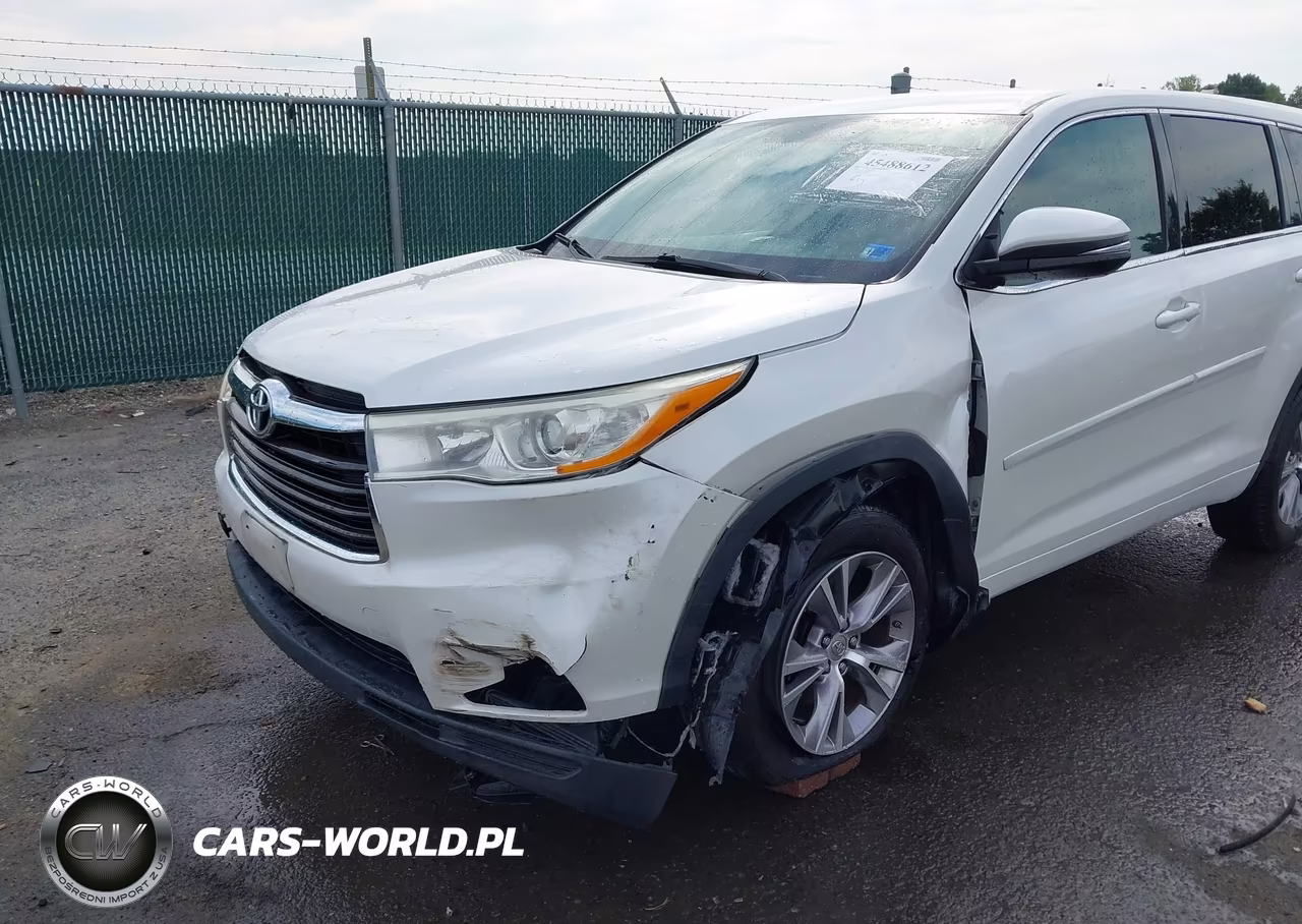 2014 Toyota Highlander Le Plus V6 VIN:5TDBKRFH7ES013109 - 6