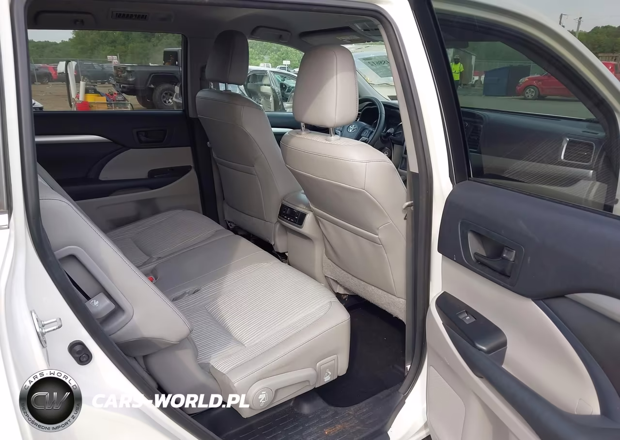 2014 Toyota Highlander Le Plus V6 VIN:5TDBKRFH7ES013109 - 8