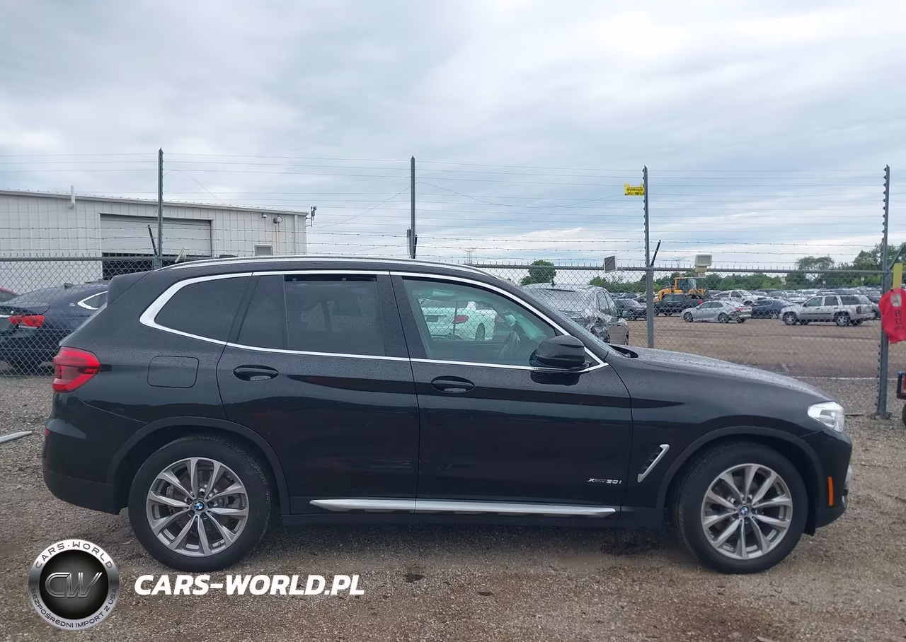 2018 BMW X3 xDrive30I VIN:5UXTR9C50JLD62071 - 14