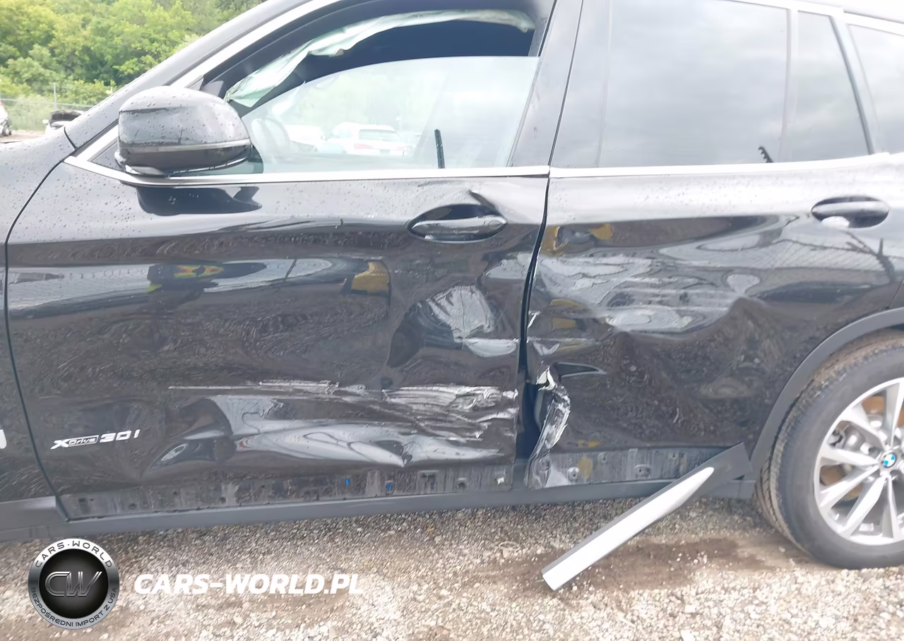 2018 BMW X3 xDrive30I VIN:5UXTR9C50JLD62071 - 6