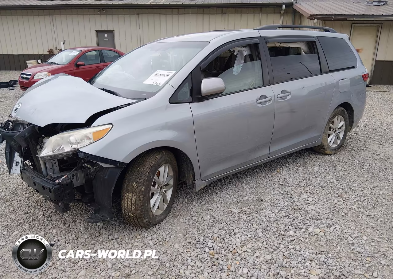 2015 Toyota Sienna Le 8 Passenger VIN:5TDKK3DCXFS611829 - 2