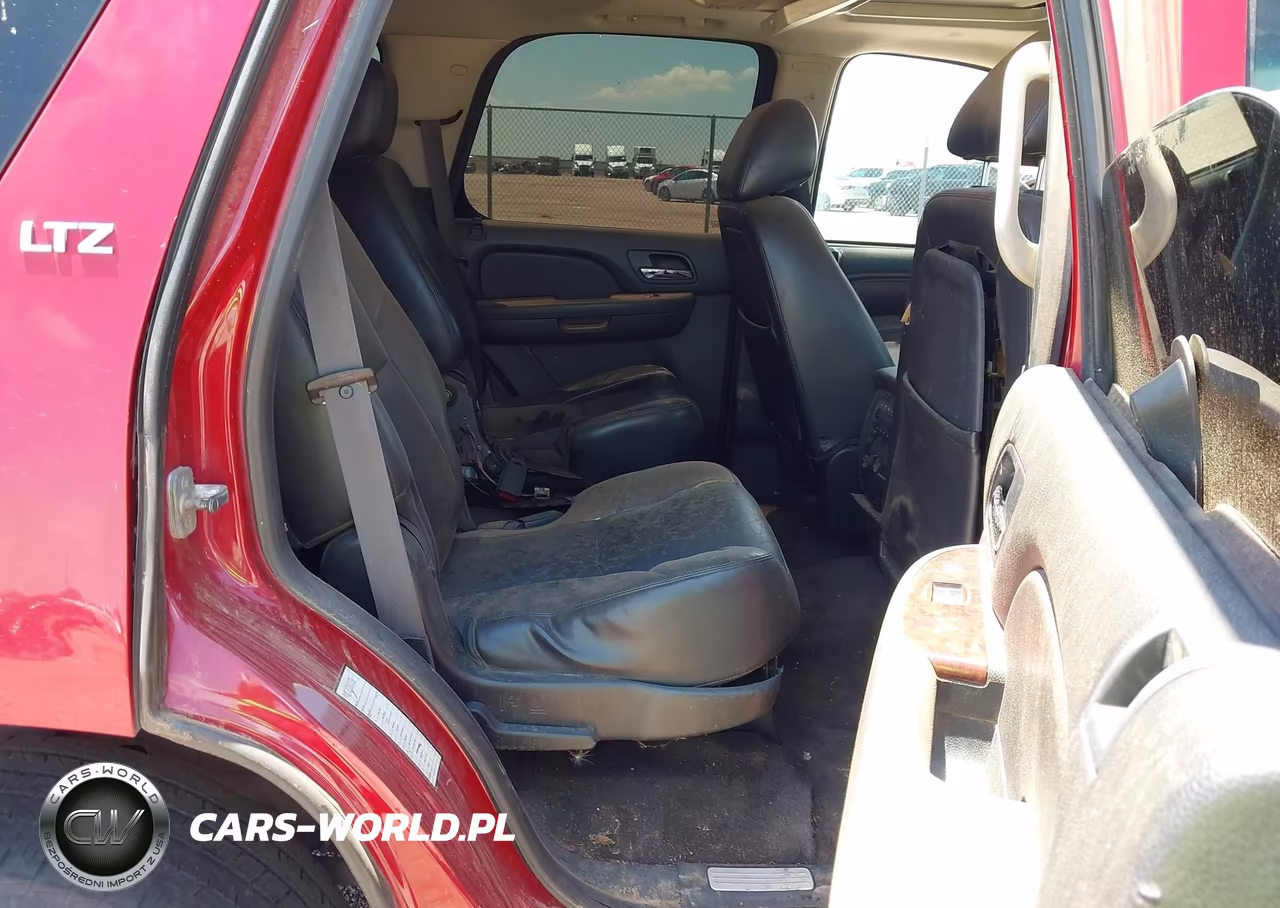 2014 Chevrolet Tahoe Ltz VIN:1GNSCCE04ER110215 - 8