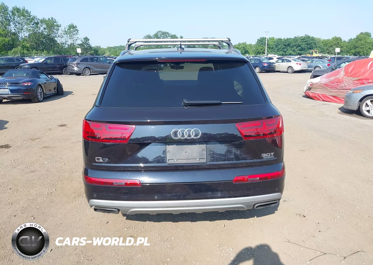2018 Audi Q7 3.0T Premium VIN:WA1VAAF76JD024367 - 16