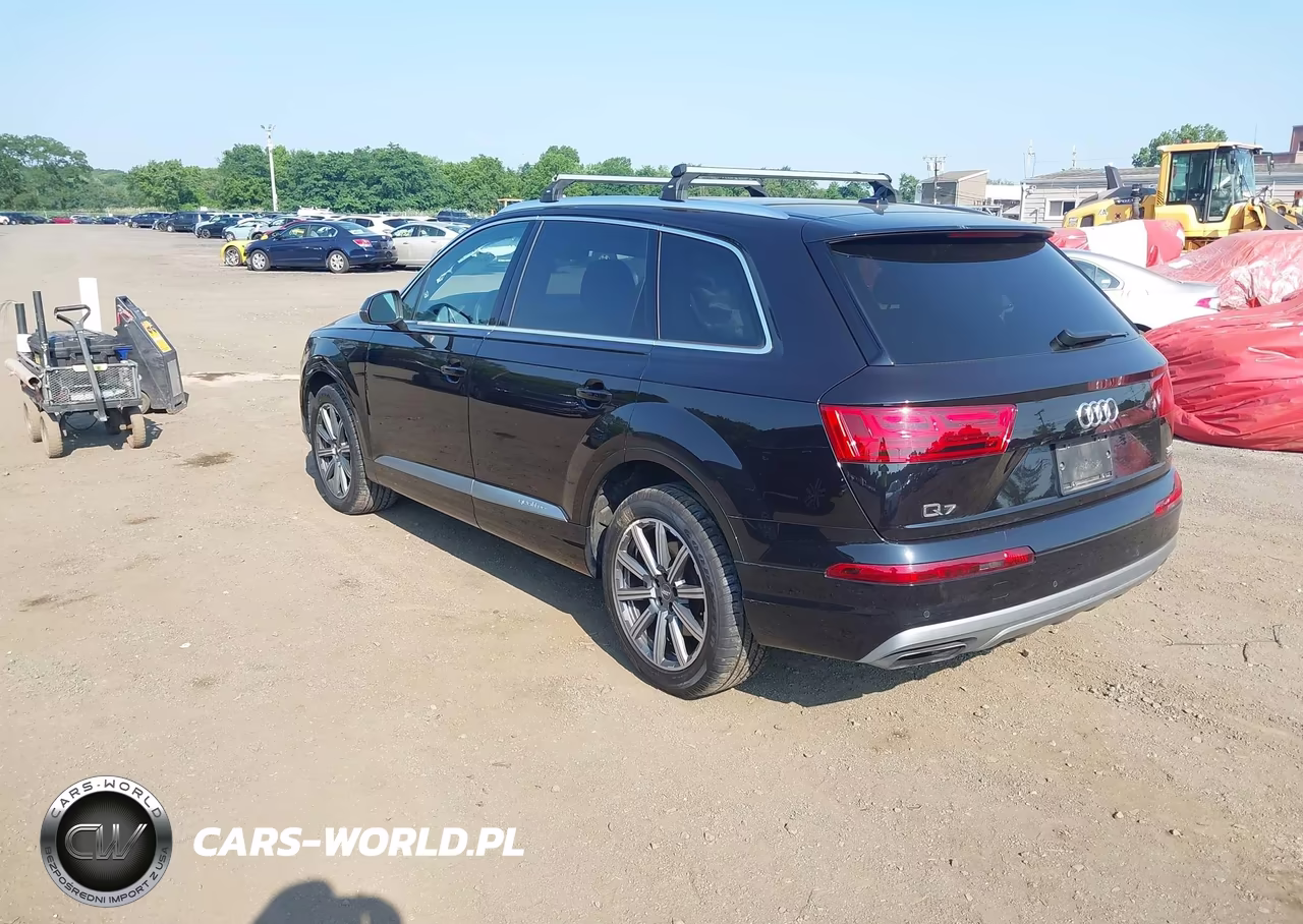 2018 Audi Q7 3.0T Premium VIN:WA1VAAF76JD024367 - 3