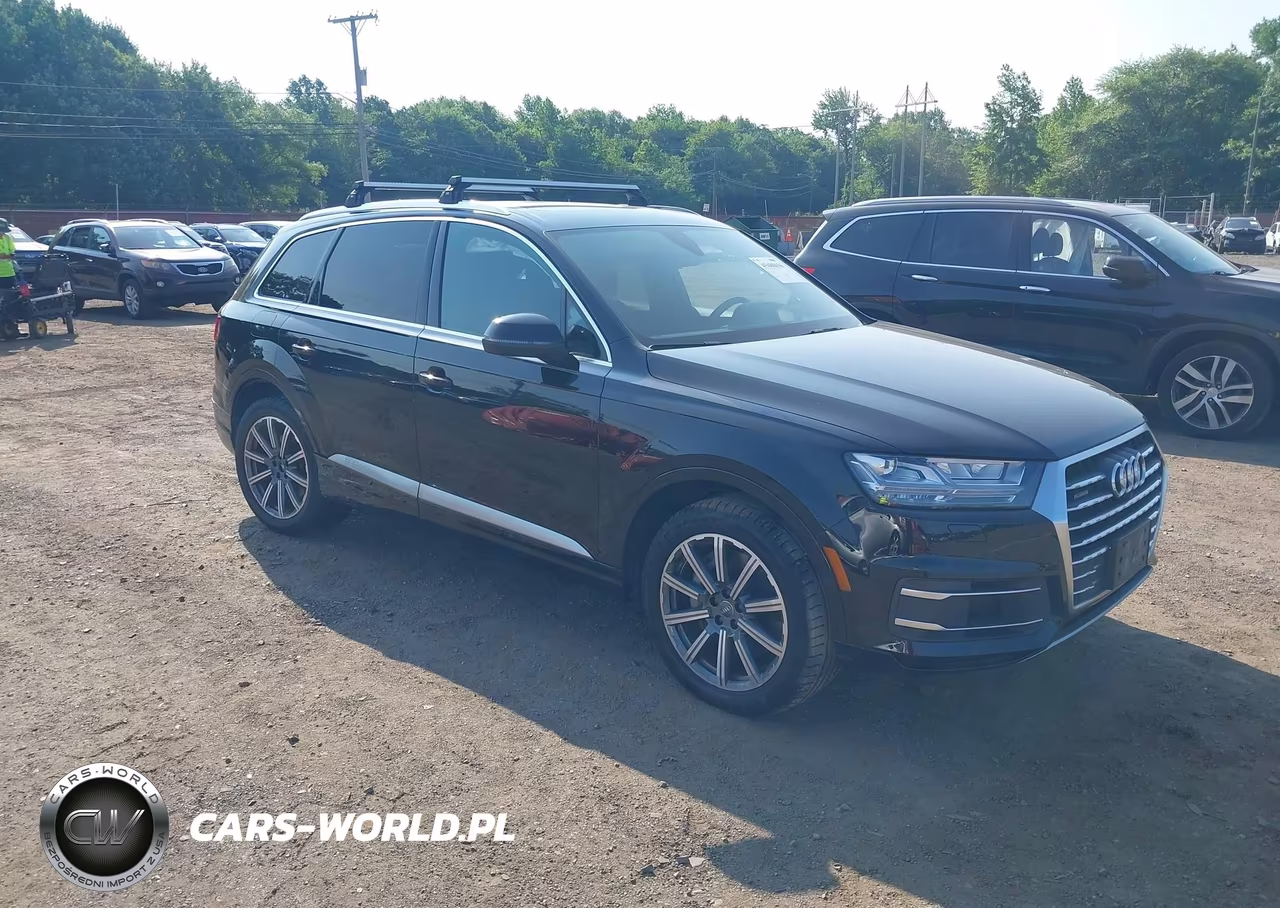 2018 Audi Q7 3.0T Premium VIN:WA1VAAF76JD024367 - 6