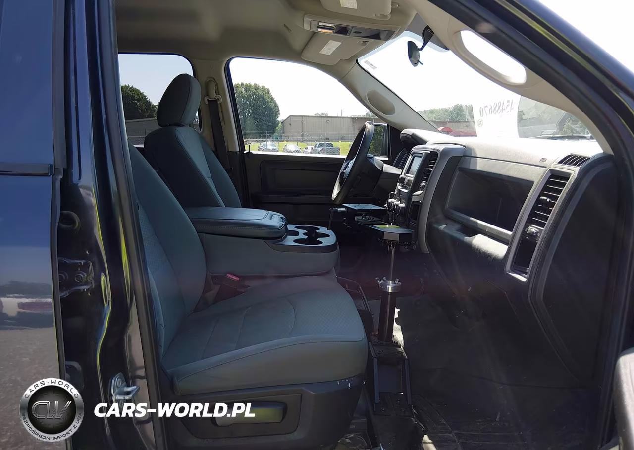 2019 Ram 1500 Classic Tradesman 4X4 5'7 Box VIN:1C6RR7KGXKS516509 - 5