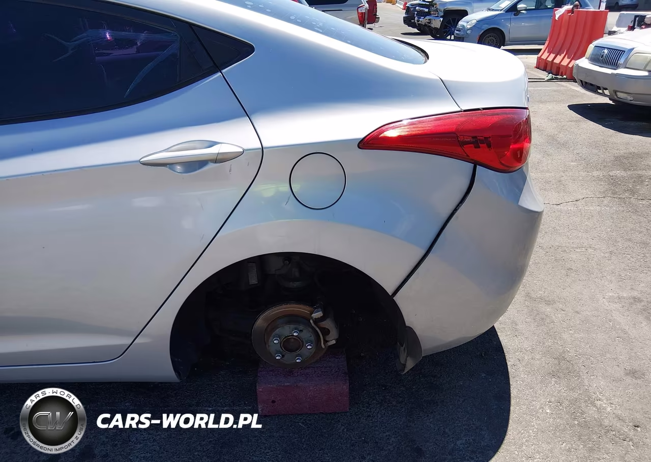2013 Hyundai Elantra Gls VIN:KMHDH4AEXDU849221 - 13