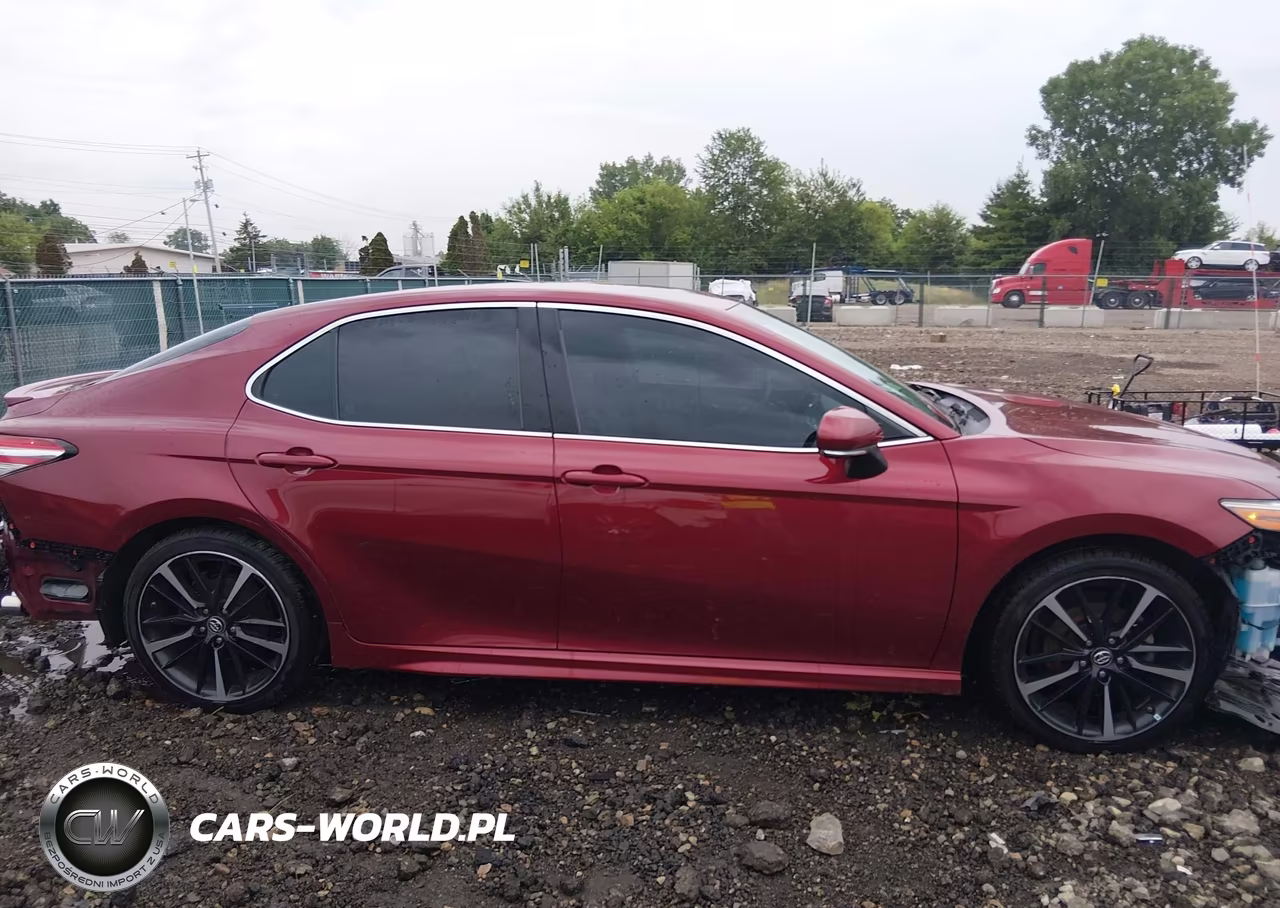 2018 Toyota Camry Xse VIN:4T1B61HK5JU625843 - 14