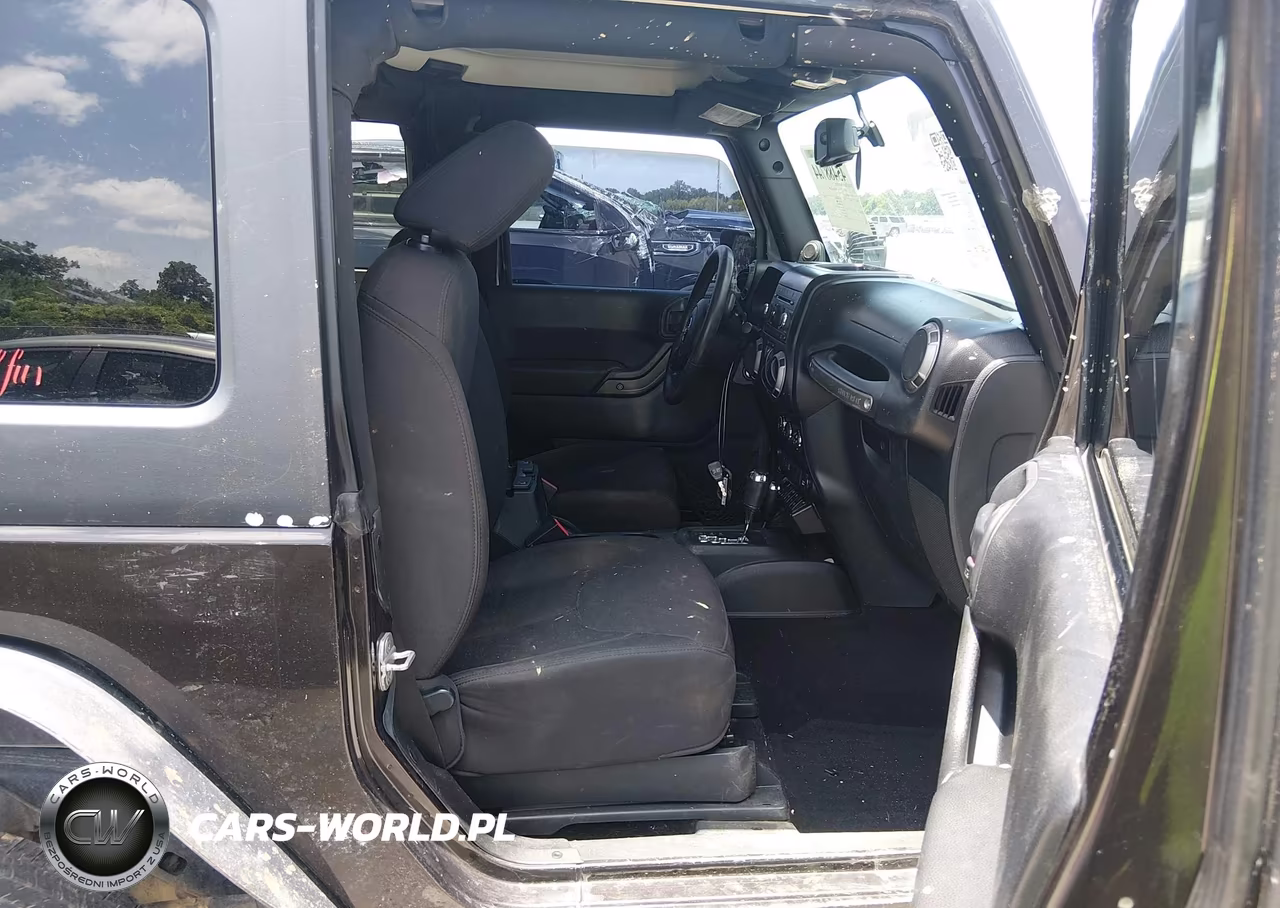 2013 Jeep Wrangler Sport VIN:1C4AJWAG8DL649419 - 5