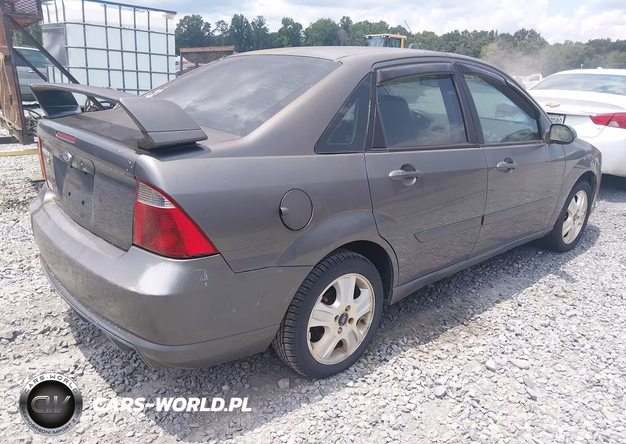 2007 Ford Focus St VIN:1FAHP38Z87W225024 - 4