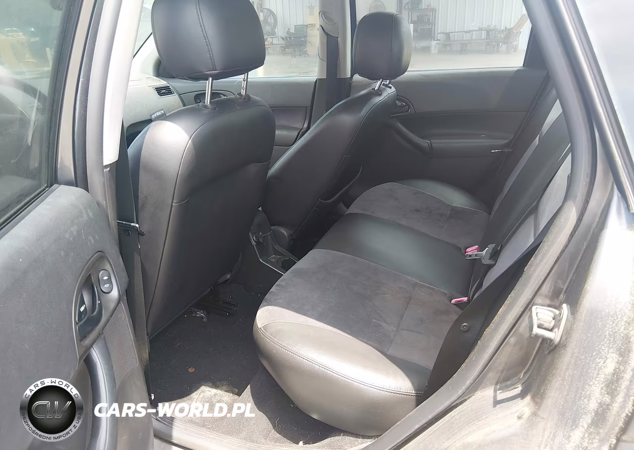 2007 Ford Focus St VIN:1FAHP38Z87W225024 - 8