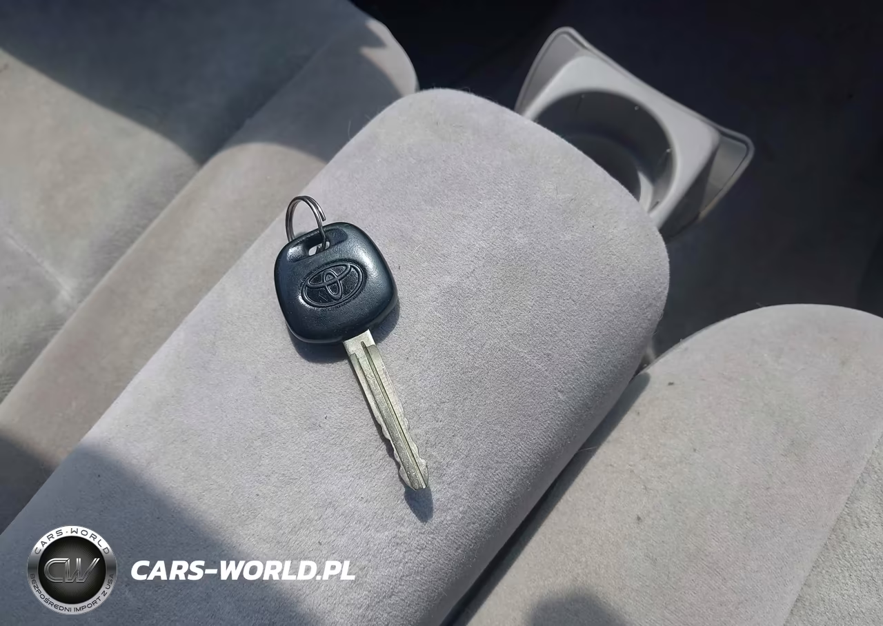 2002 Toyota Prius VIN:JT2BK18U820067005 - 11