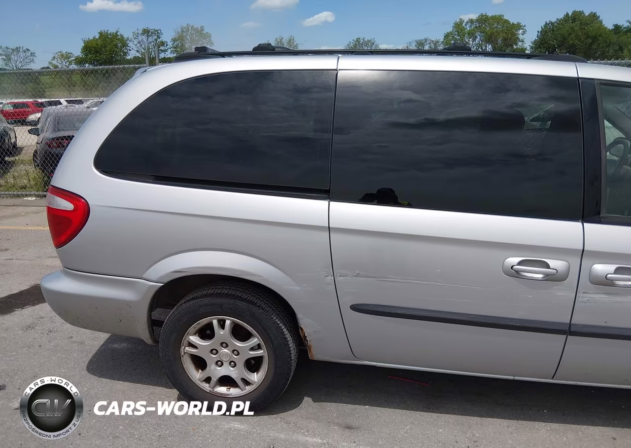 2003 Dodge Grand Caravan Sport VIN:2D4GP44L43R235827 - 12