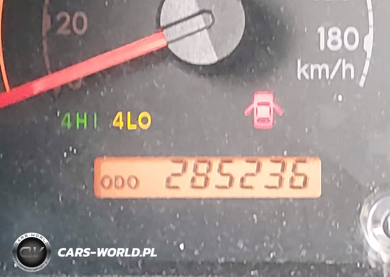 2010 Toyota Tundra Grade 5.7L V8 VIN:5TFDW5F18AX144515 - 15