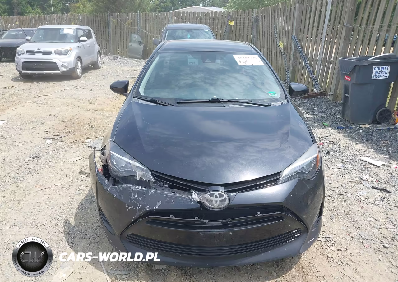 2017 Toyota Corolla Le VIN:5YFBURHE1HP700760 - 12