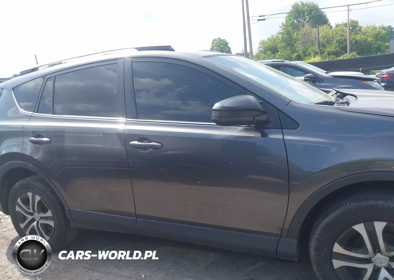 2017 Toyota Rav4 Le VIN:JTMZFREV2HJ104123 - 13