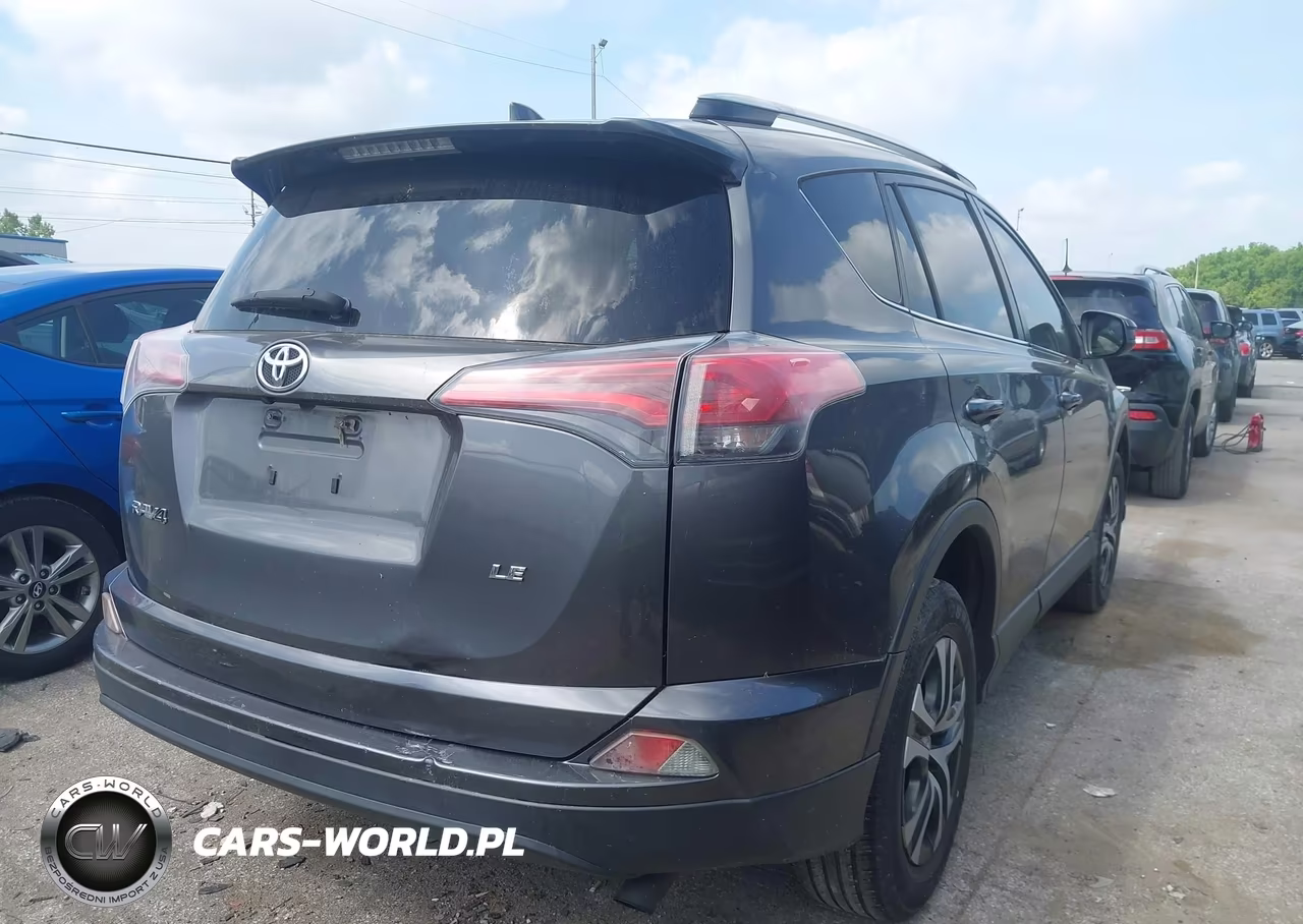 2017 Toyota Rav4 Le VIN:JTMZFREV2HJ104123 - 4