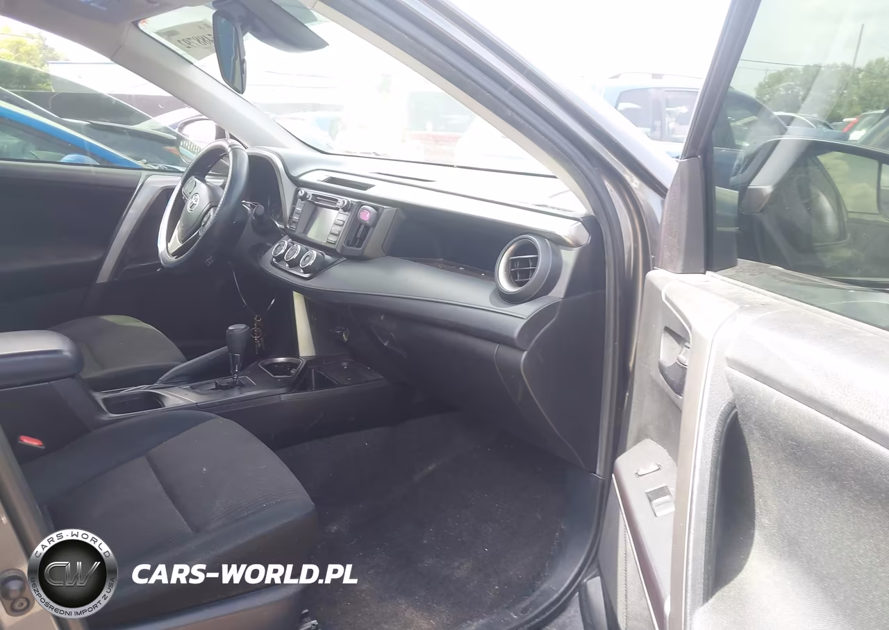 2017 Toyota Rav4 Le VIN:JTMZFREV2HJ104123 - 5