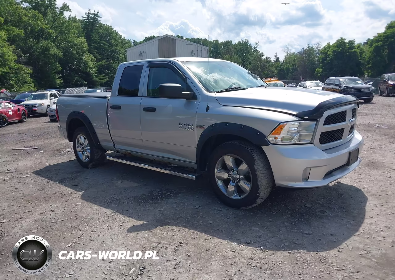 2018 Ram 1500 Express 4X4 6'4 Box – zdjęcie 1 z 16