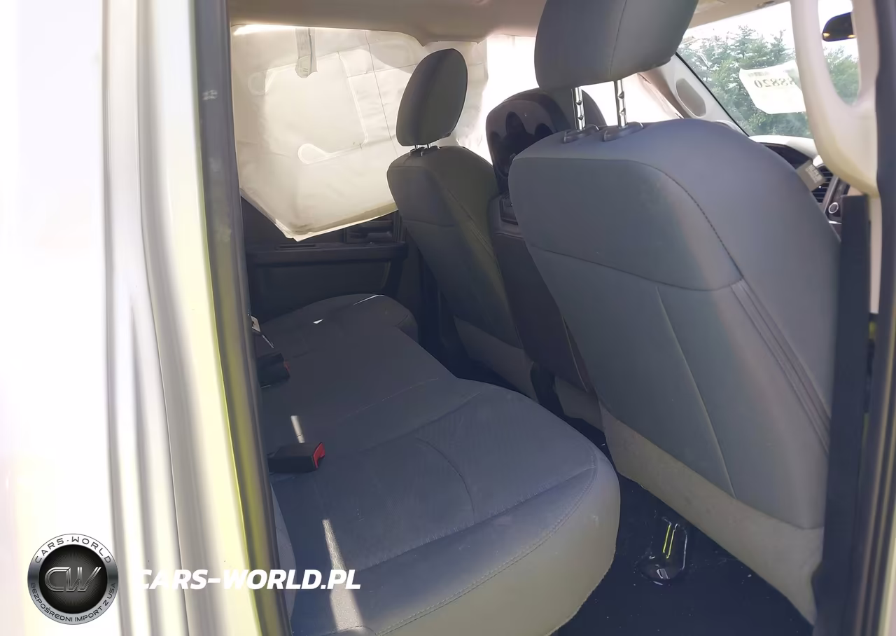 2018 Ram 1500 Express 4X4 6'4 Box VIN:1C6RR7FT4JS302198 - 8