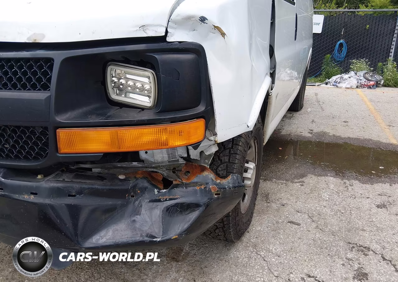 2010 Chevrolet Express 2500 Work Van VIN:1GCZGFBA2A1151879 - 14