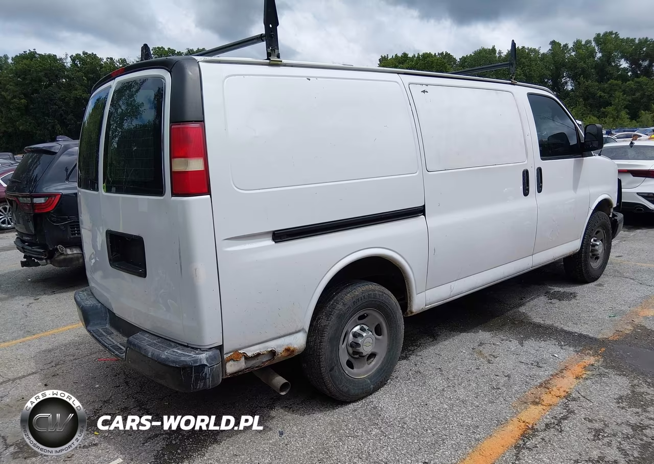 2010 Chevrolet Express 2500 Work Van VIN:1GCZGFBA2A1151879 - 4