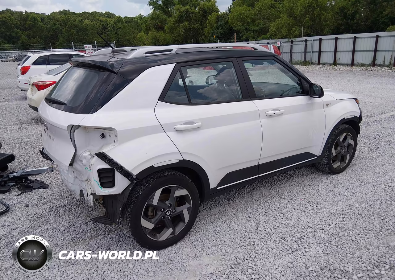 2023 Hyundai Venue Limited VIN:KMHRC8A36PU215497 - 4