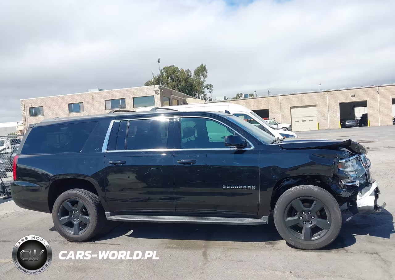 2019 Chevrolet Suburban Lt VIN:1GNSCHKCXKR101042 - 13