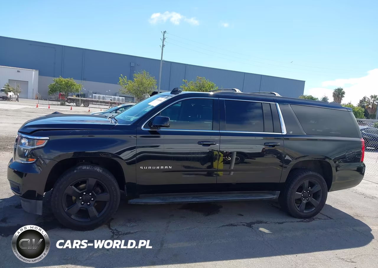 2019 Chevrolet Suburban Lt VIN:1GNSCHKCXKR101042 - 14