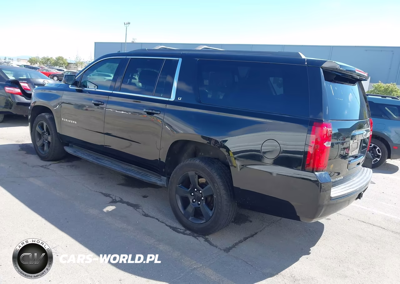 2019 Chevrolet Suburban Lt VIN:1GNSCHKCXKR101042 - 3